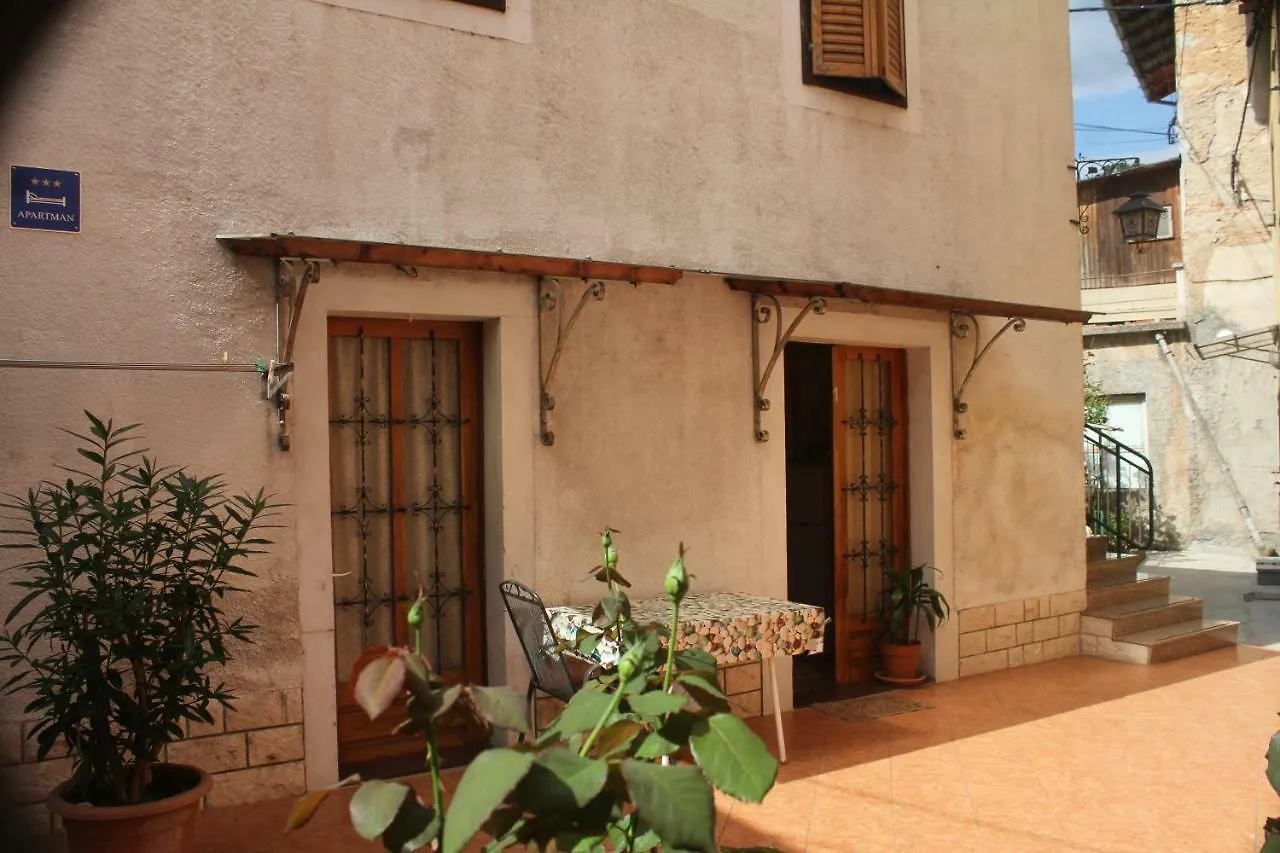 Apartment Apartmani Banina Ika Croatia